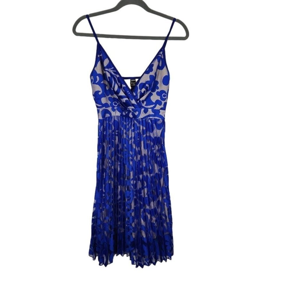 Shein V-neck Floral Lace Dress in‎ royal blue Size US 4